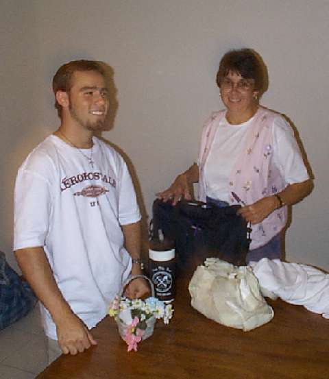 rickyNnancy.JPG (24102 bytes)